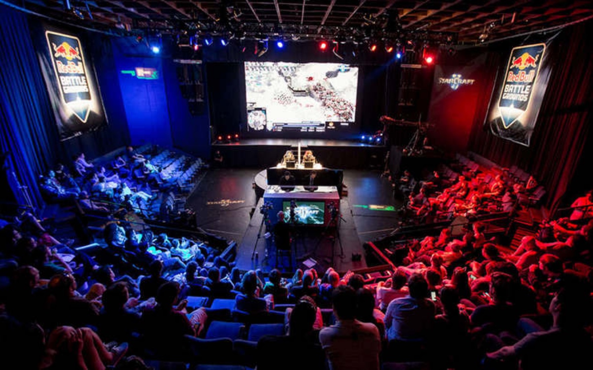 臨門一腳的 臨門一腳的